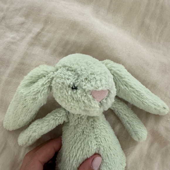 Jellycat Small Bashful Kiwi Bunny 8" Plush Retired Rare HTF - Picture 2 of 9